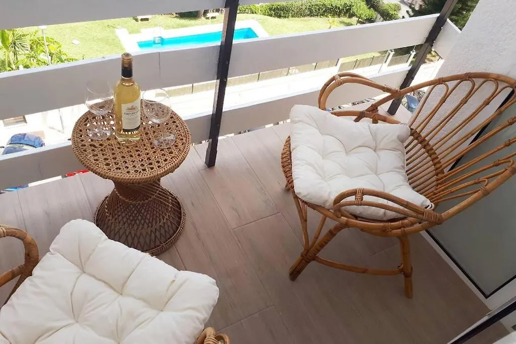 Modern Studio Near Beach. Sea, Pool And Wi-Fi Benalmadena