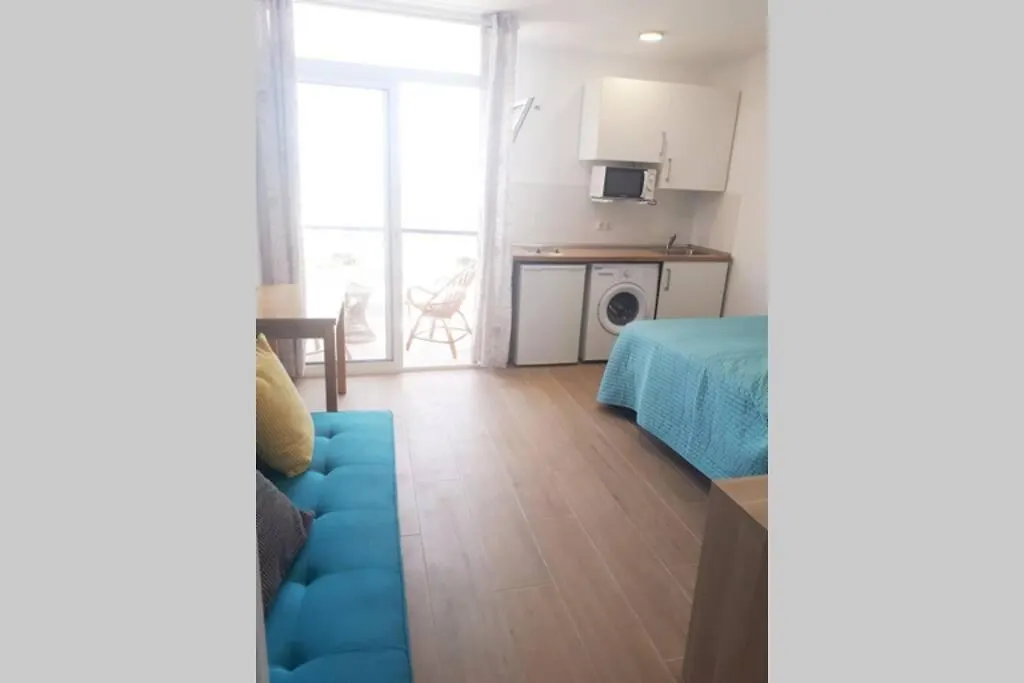 Modern Studio Near Beach. Sea, Pool And Wi-Fi Benalmadena Spain